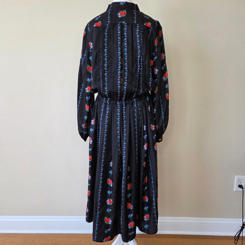 EUC Tory Burch Black 100% Silk Floral Rose Stripe Pleated Midi Dress Size 14 - Picture 5 of 7